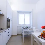 بيت ضيافة Elements روما
