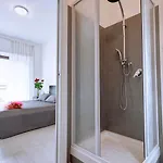 بيت ضيافة Elements 4*